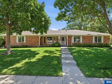 5800 S 72nd Street, Lincoln, NE 68516