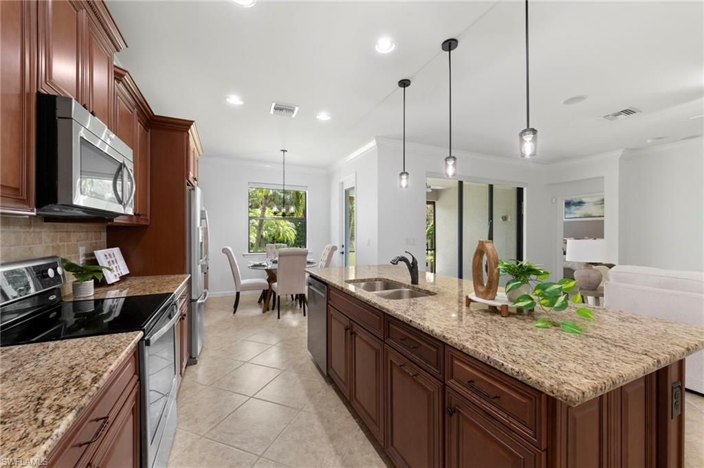 20247 Cypress Shadows Blvd, Estero, FL 33928 Photo