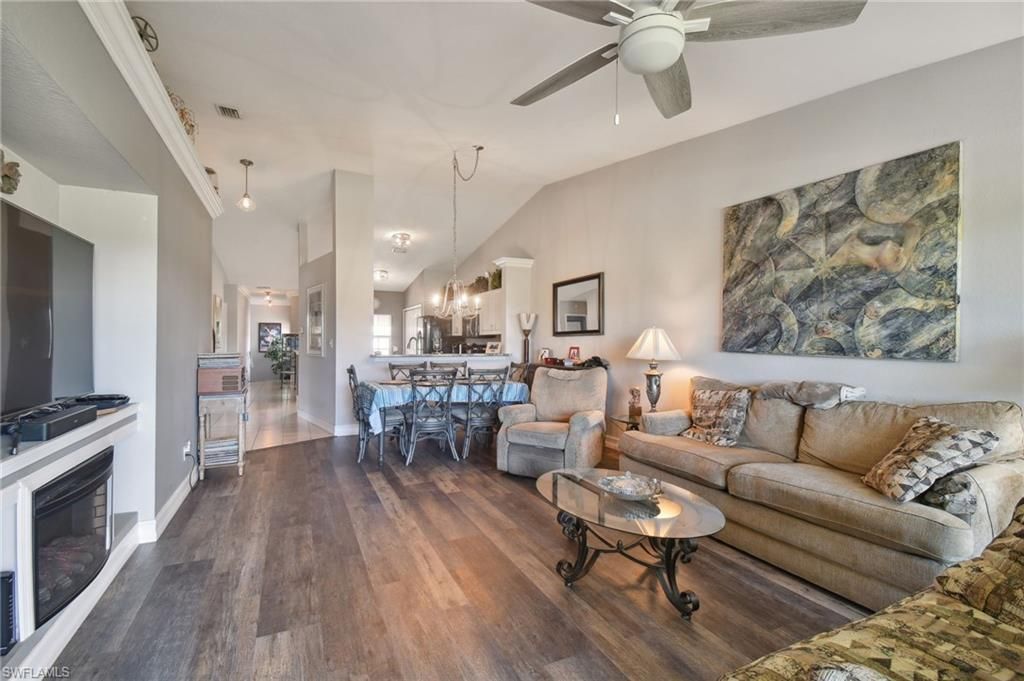 9165 Michael Cir, Unit 1002, Naples, FL 34113 Photo