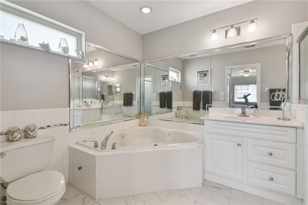 9165 Michael Cir, Unit 1002, Naples, FL 34113 Photo