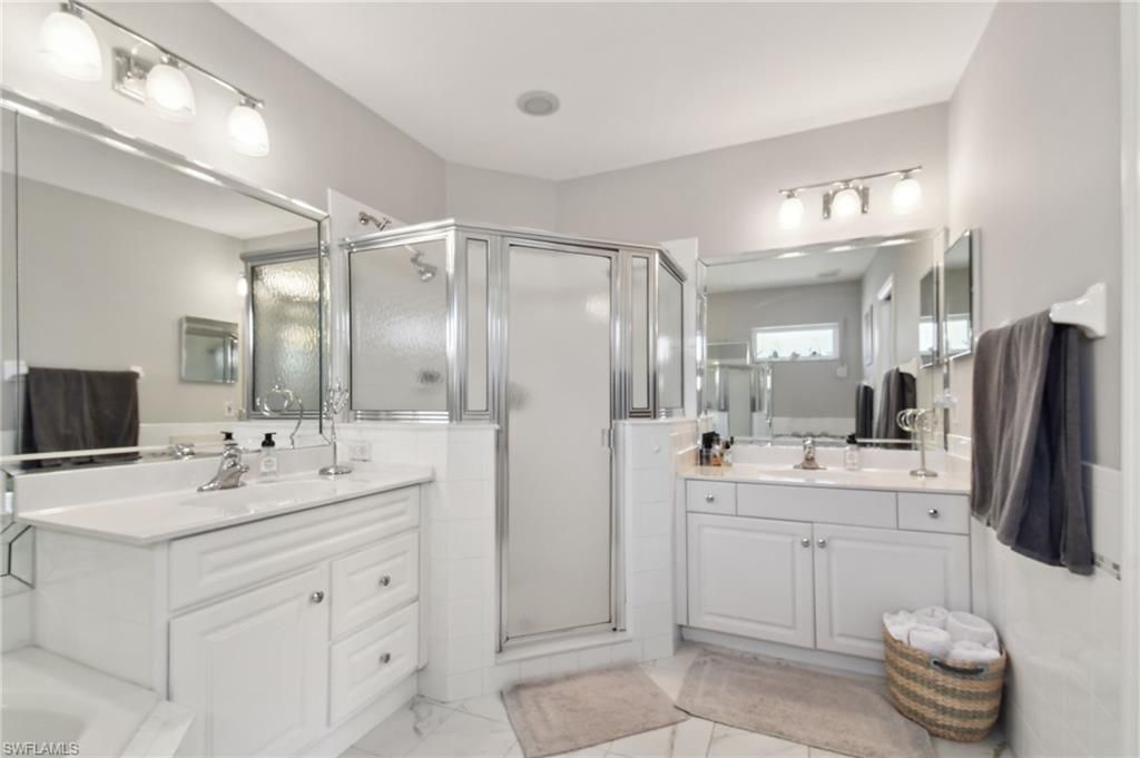 9165 Michael Cir, Unit 1002, Naples, FL 34113 Photo