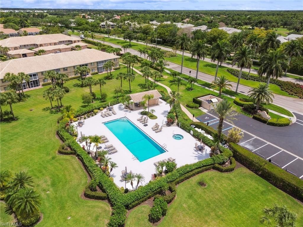 9165 Michael Cir, Unit 1002, Naples, FL 34113 Photo