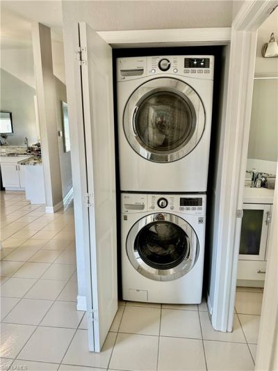 9165 Michael Cir, Unit 1002, Naples, FL 34113 Photo