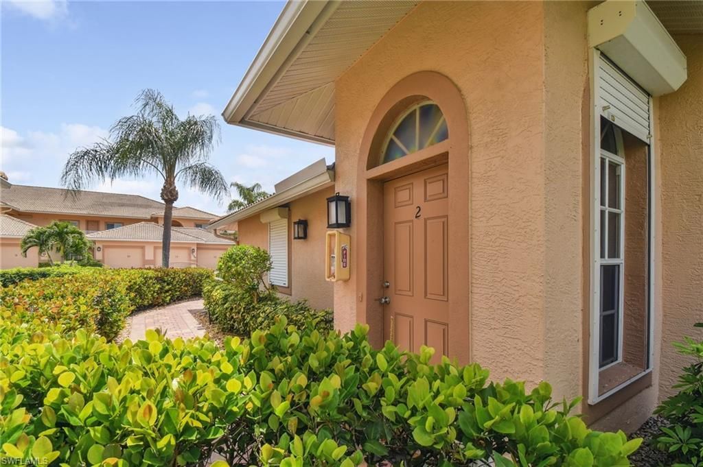 9165 Michael Cir, Unit 1002, Naples, FL 34113 Photo