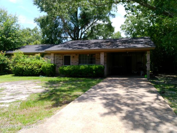 9 Park Drive, Gulfport, MS 39503