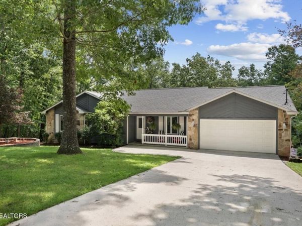 159 Ivy Brook Lane , Crossville, TN 38558
