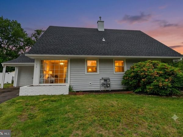 16 BENTLY LANE, WILLINGBORO, NJ 08046