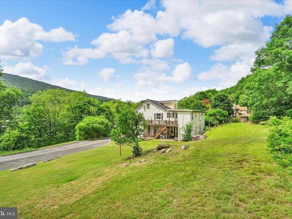 195 JOHNS ESTATE ROAD, COAL TOWNSHIP, PA 17866