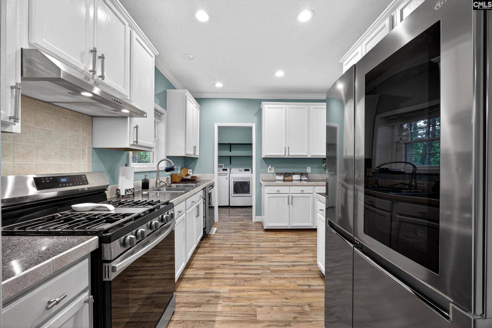 213 Lakeview Road  Photo 18