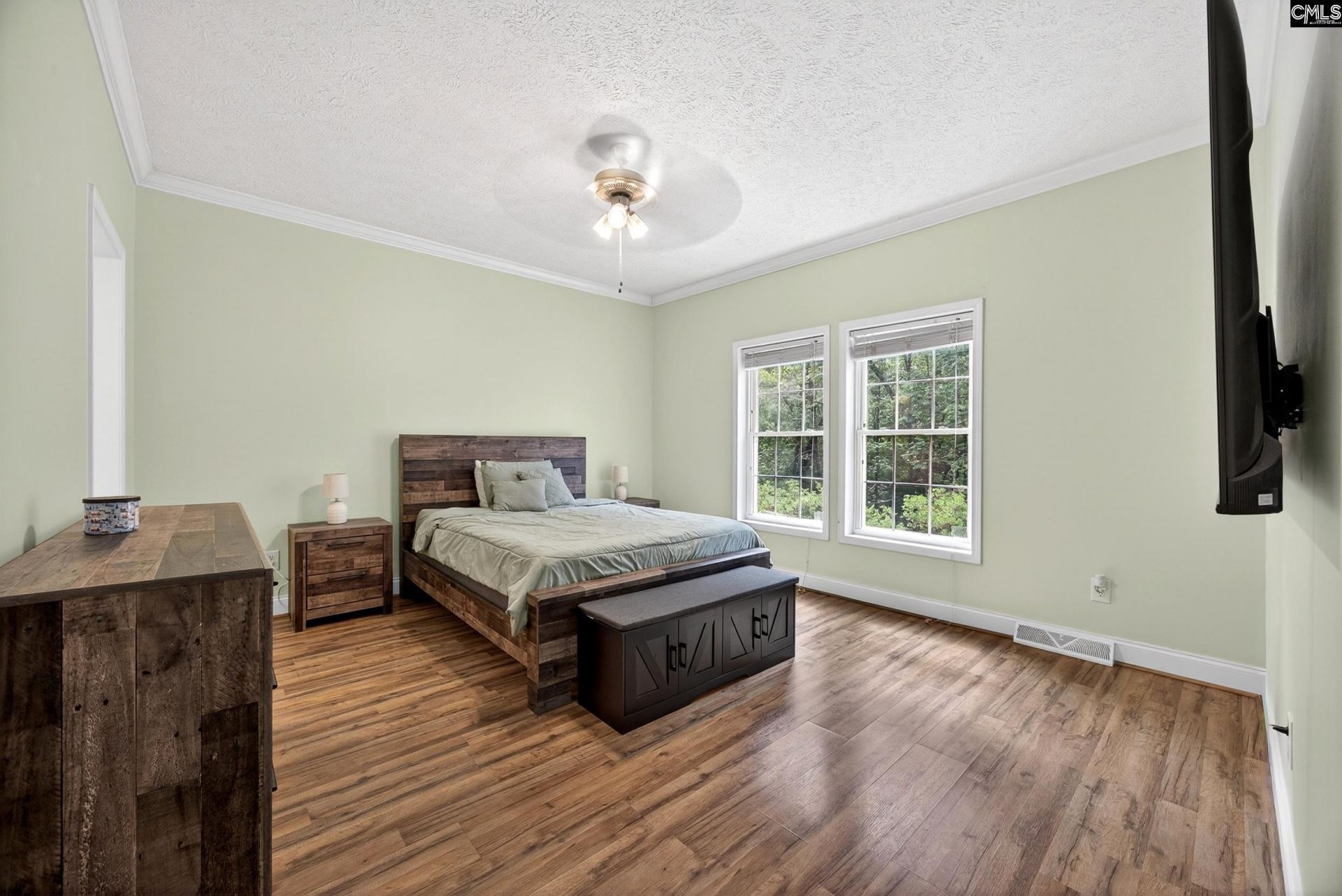 213 Lakeview Road  Photo 23