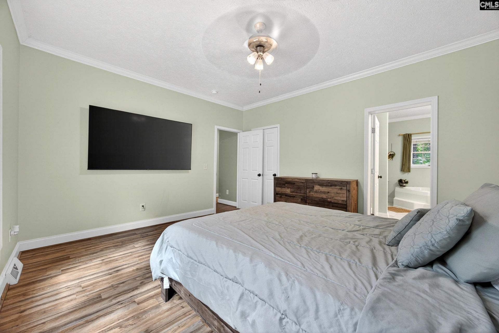 213 Lakeview Road  Photo 24