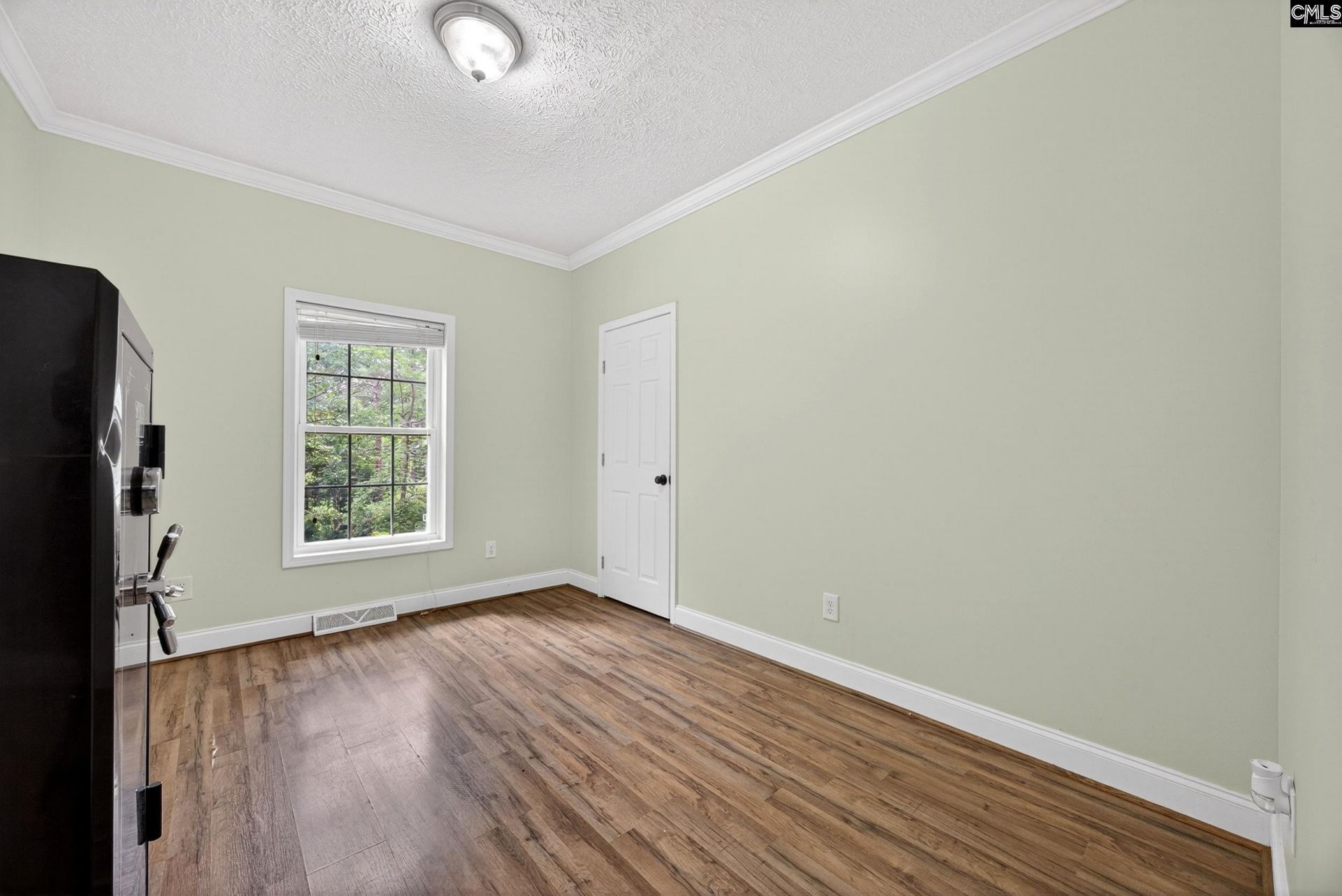 213 Lakeview Road  Photo 30