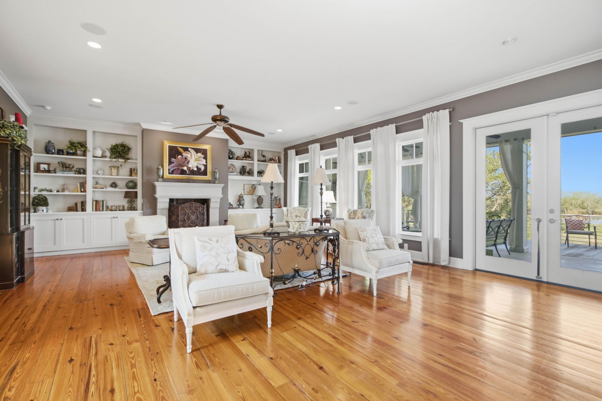 374 Mutual Drive Photo 22