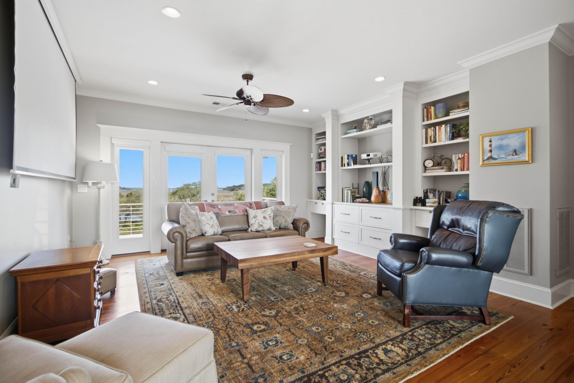 374 Mutual Drive Photo 40