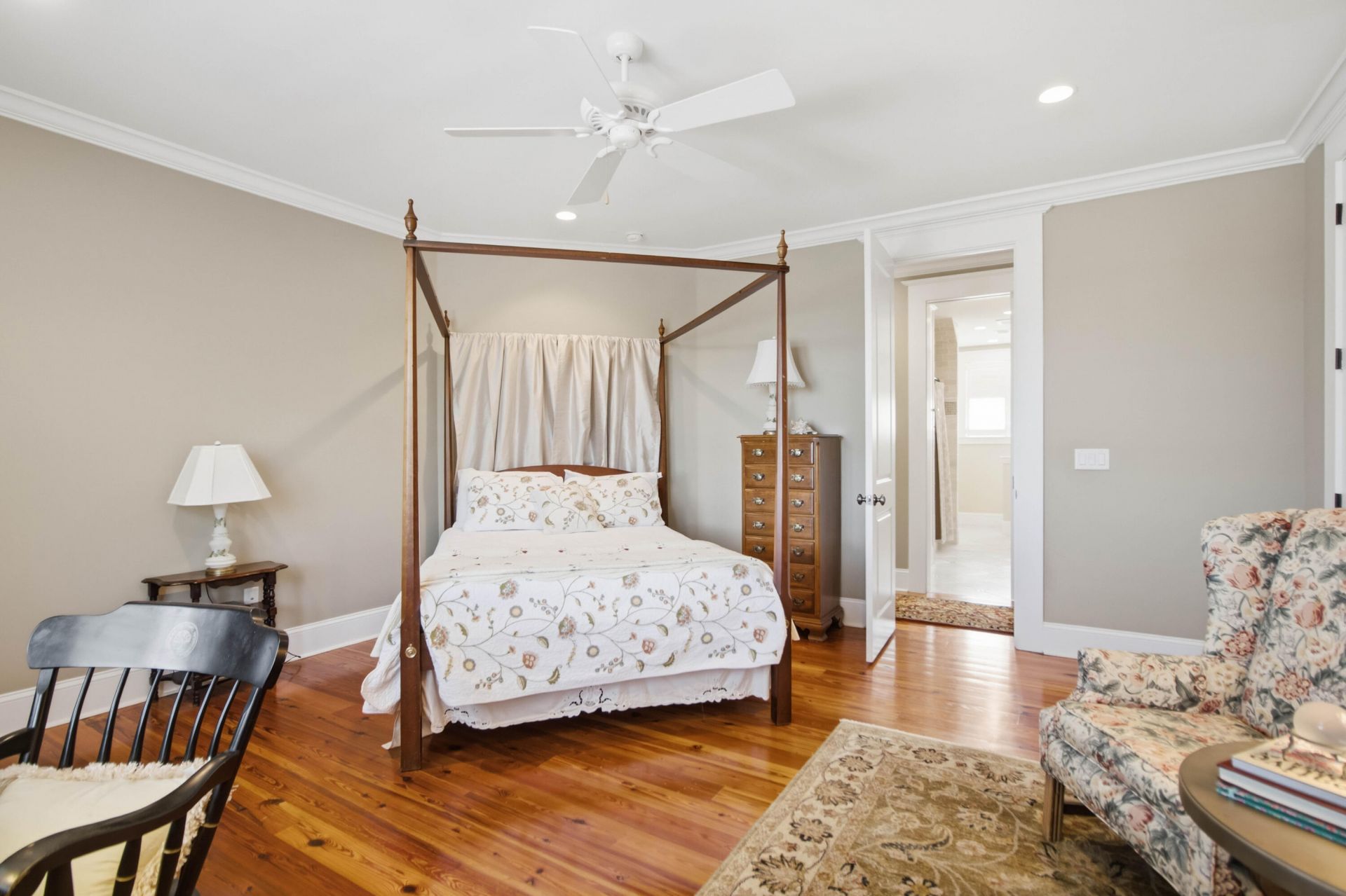 374 Mutual Drive Photo 48