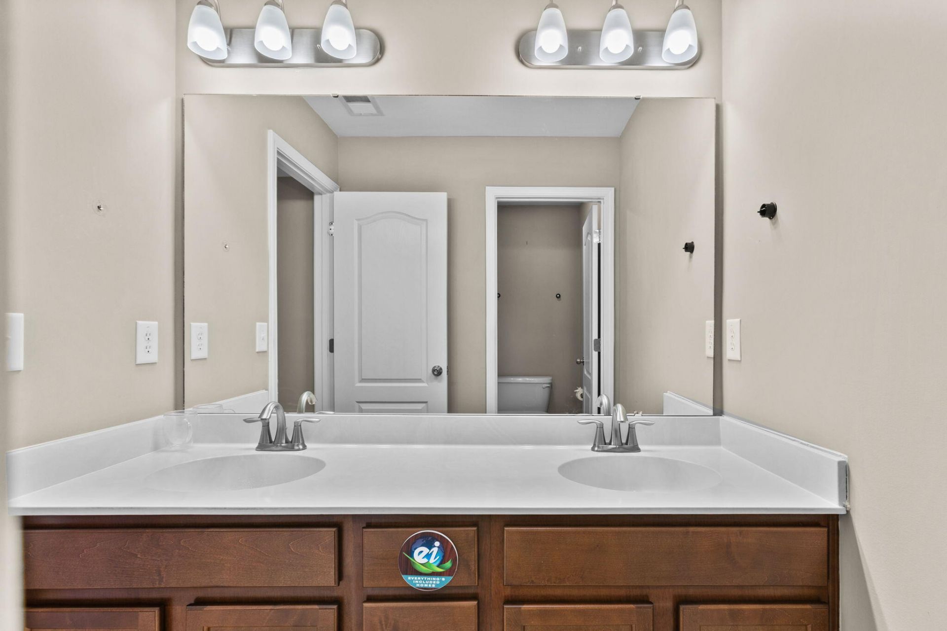 121 Lindera Preserve Boulevard Photo 25
