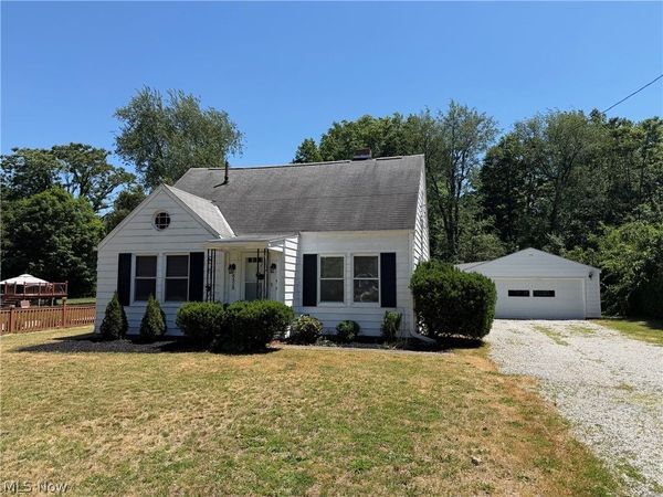8428 Nowlen Street , Mentor, OH 44060
