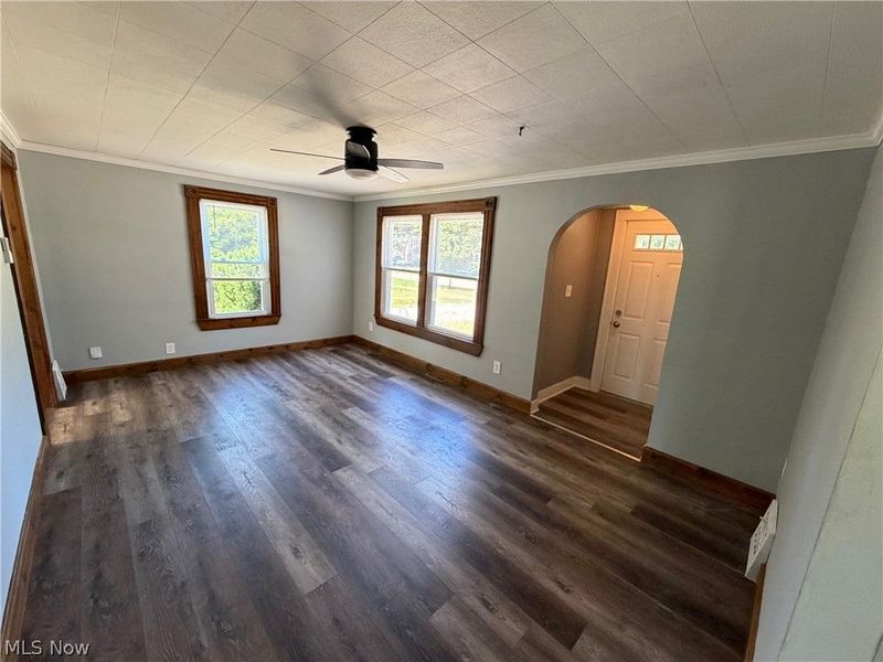 8428 Nowlen Street, Mentor, OH 44060 Photo 2