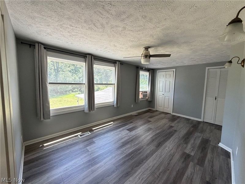 8428 Nowlen Street, Mentor, OH 44060 Photo 9