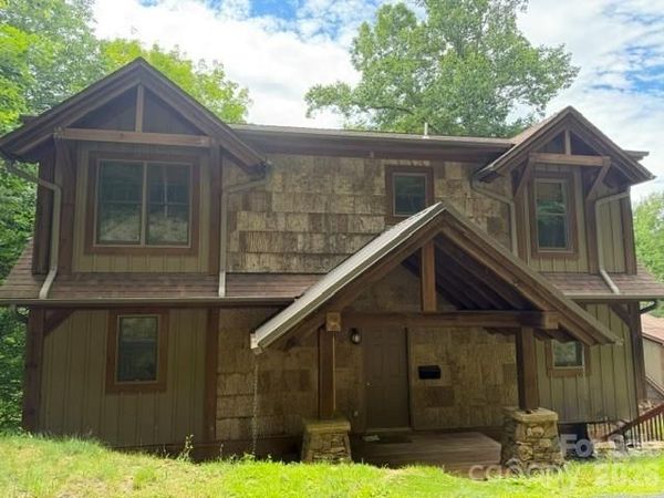 140 Falls Crossing Road, Burnsville, NC 28714