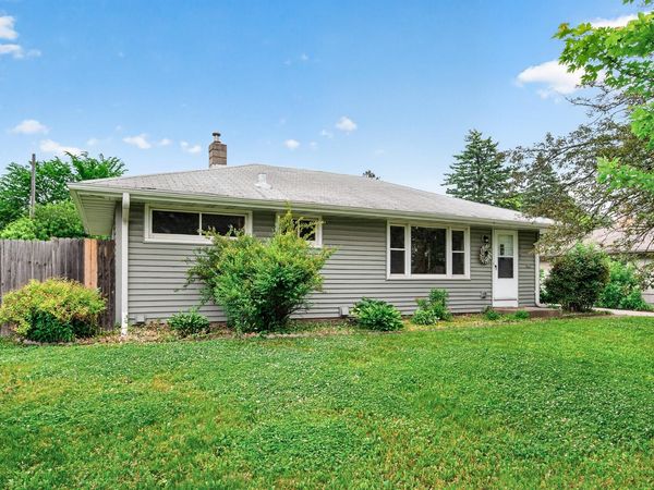 2267 Shawnee Drive, North Saint Paul, MN 55109