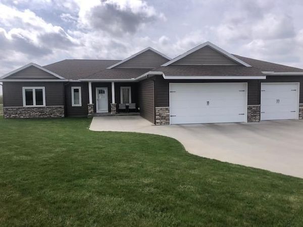 15302 Hillside Lane SE, Chatfield, MN 55923