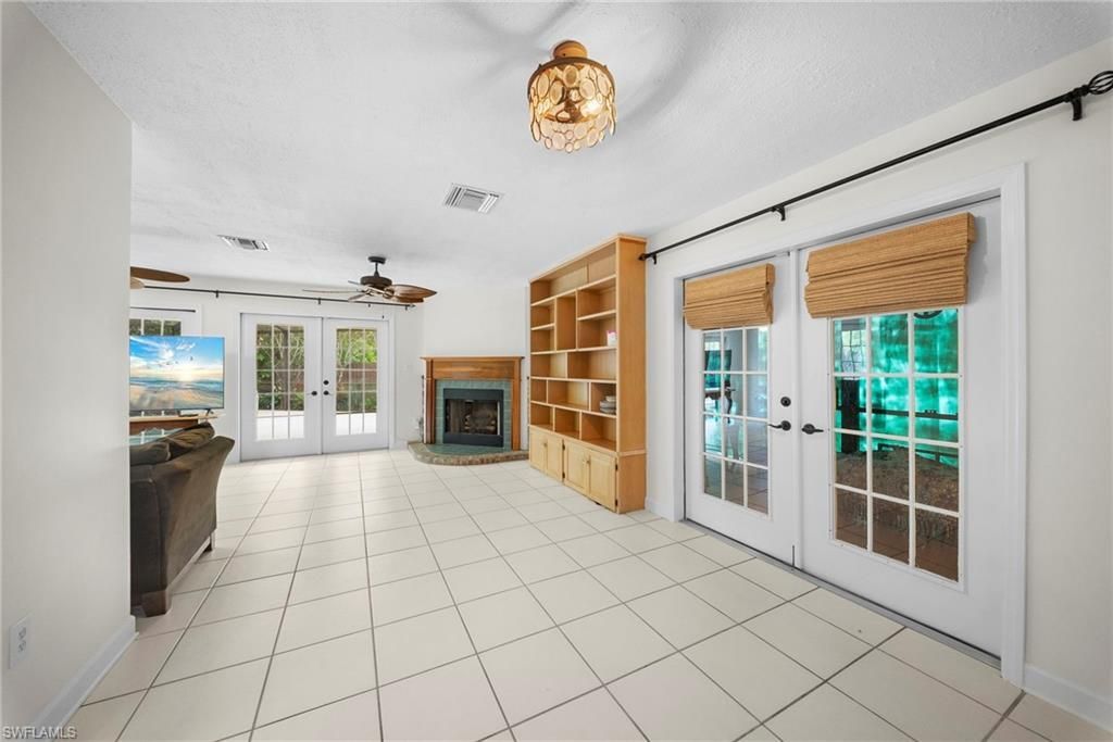 8700 Exeter St , Fort Myers, FL 33907 Photo