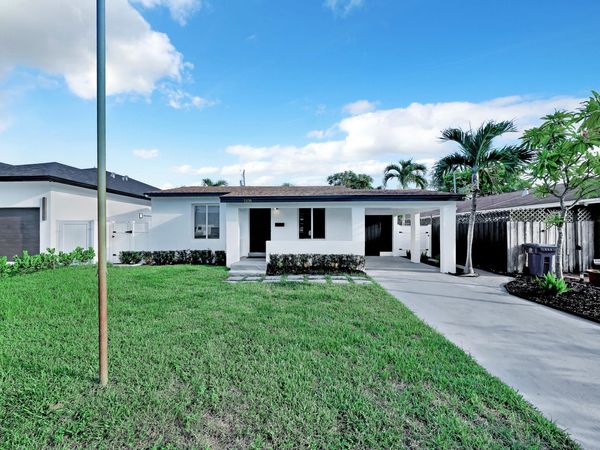 1108 NE 16th Street, Fort Lauderdale, FL 33304