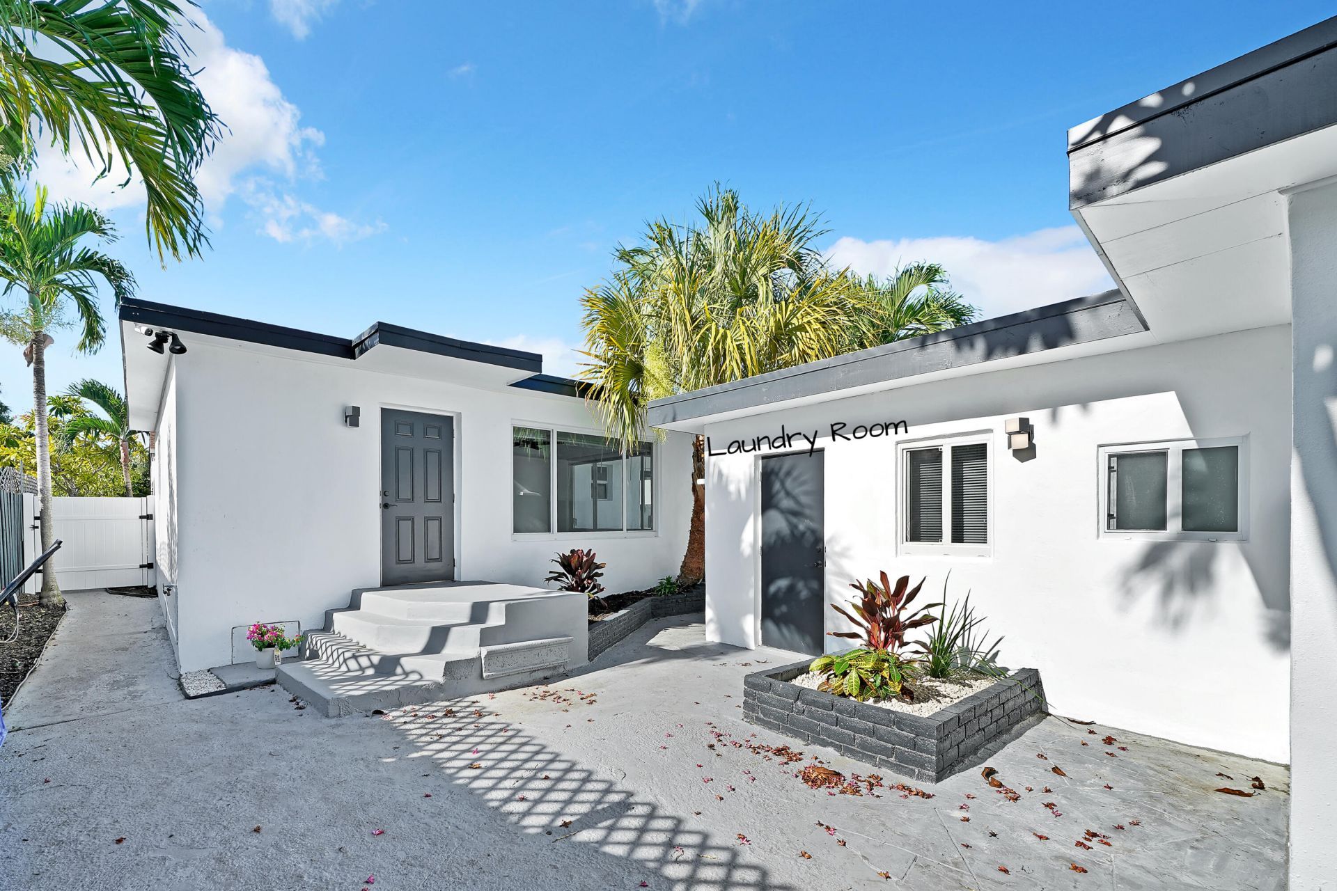1108 NE 16th Street, Fort Lauderdale, FL 33304 Photo