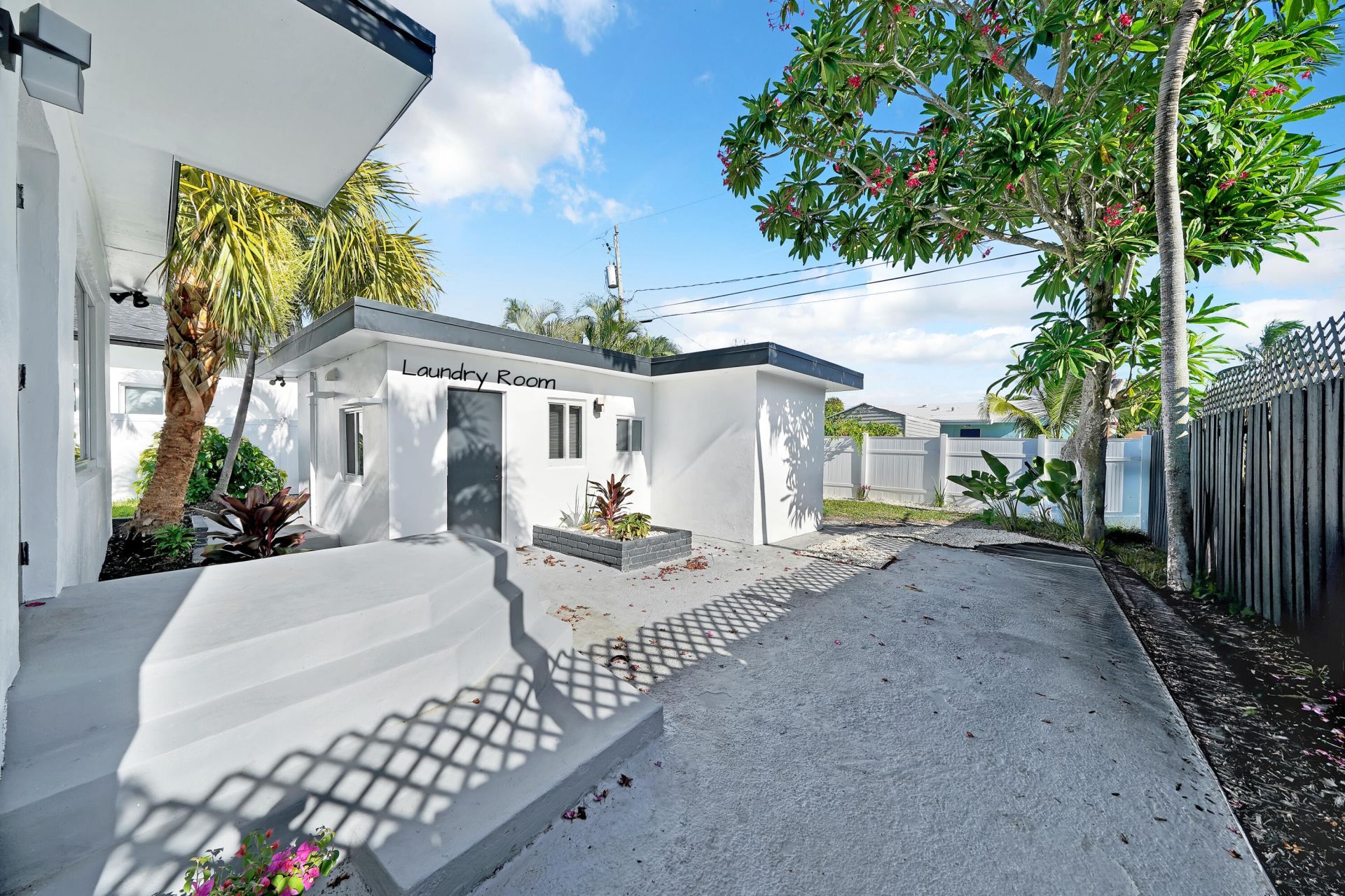 1108 NE 16th Street, Fort Lauderdale, FL 33304 Photo
