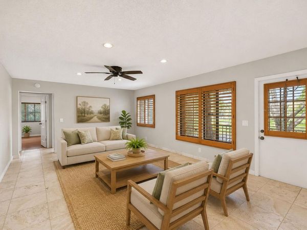 511 Shady Pine Way, Unit D2, Greenacres, FL 33415