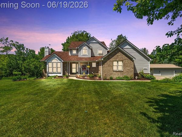 2867 Iris Lane, Hartland Twp, MI 48353