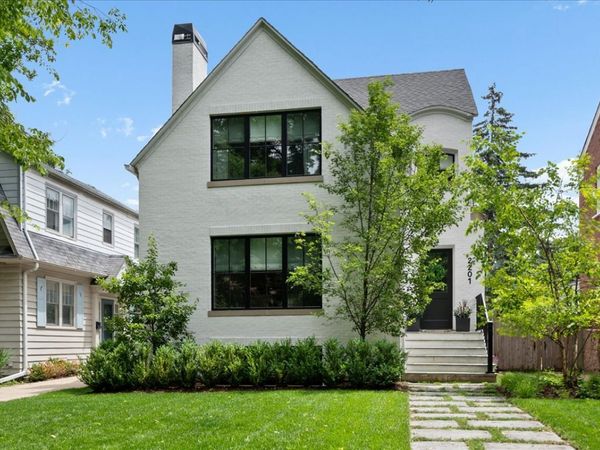 2201 Lincolnwood Drive , Evanston, IL 60201