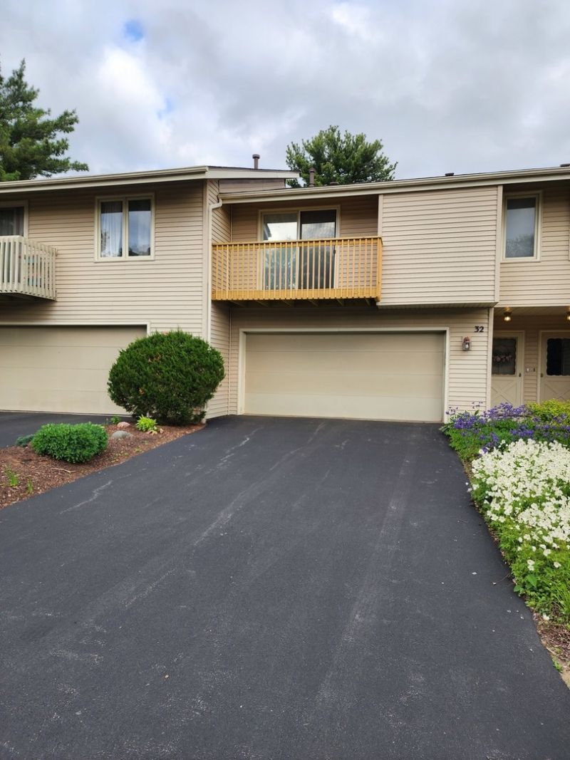 4657 High Point Drive, Unit 32, Rockford, IL 61114 Main Photo