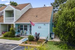 800 Myrtle Ct.  photo 4