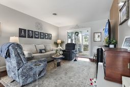 800 Myrtle Ct.  photo 4
