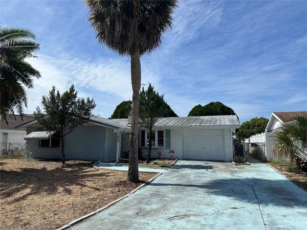 9741 SCENIC DRIVE , PORT RICHEY, FL 34668