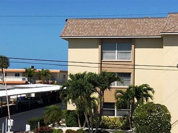1400 TARPON CENTER DRIVE , Unit 202, VENICE, FL 34285