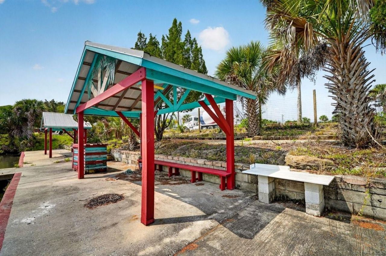 124 Randle Avenue , Oak Hill, FL 32759 Photo