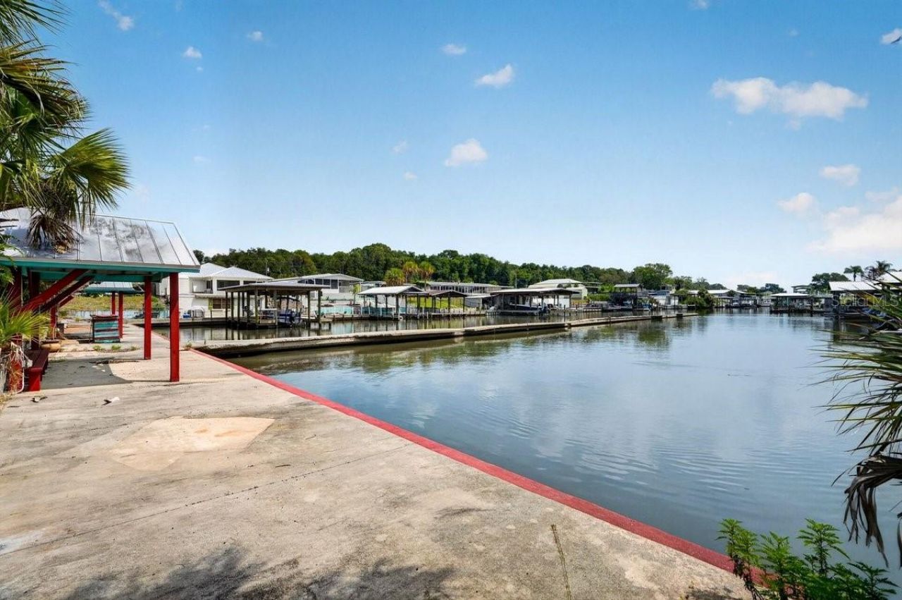 124 Randle Avenue , Oak Hill, FL 32759 Photo