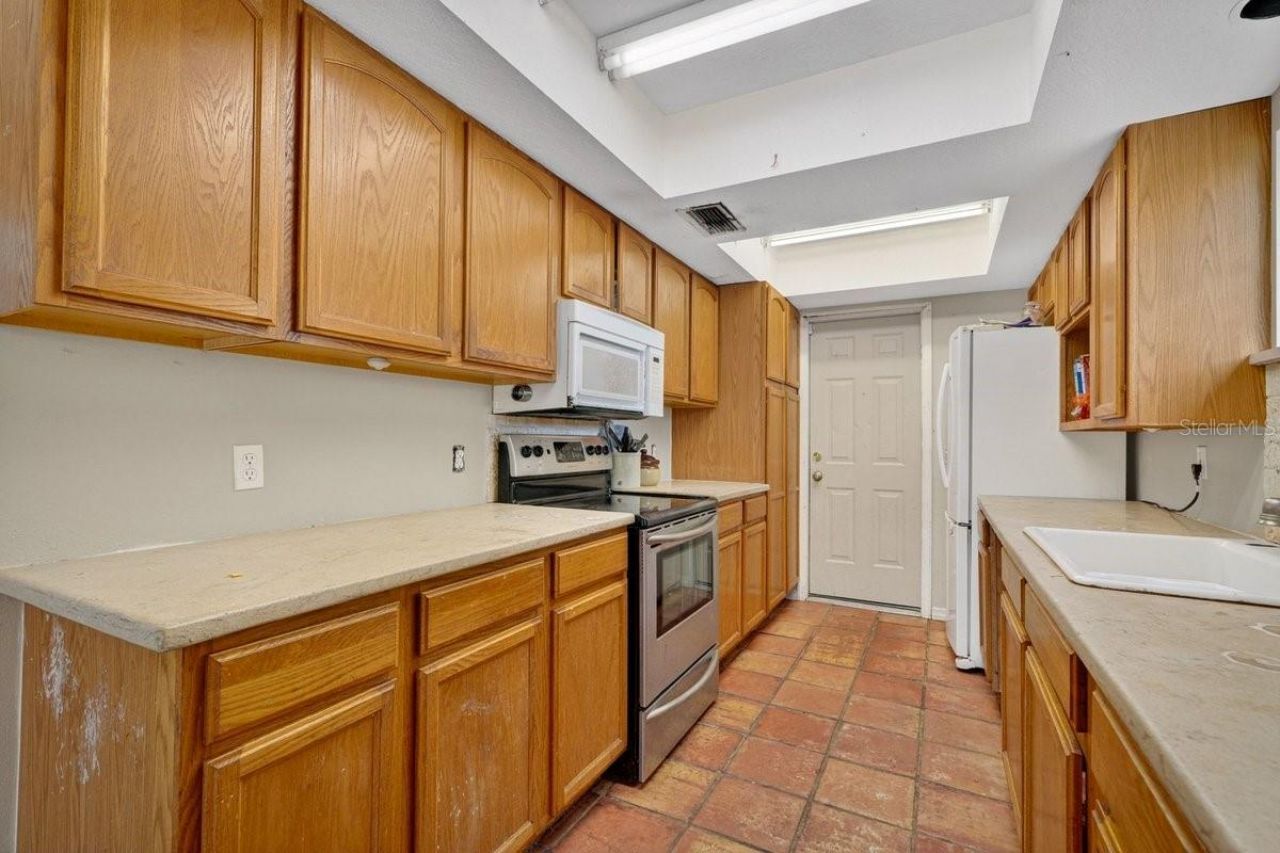 124 Randle Avenue , Oak Hill, FL 32759 Photo