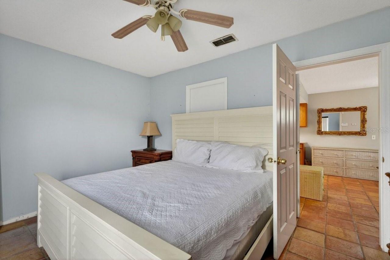124 Randle Avenue , Oak Hill, FL 32759 Photo