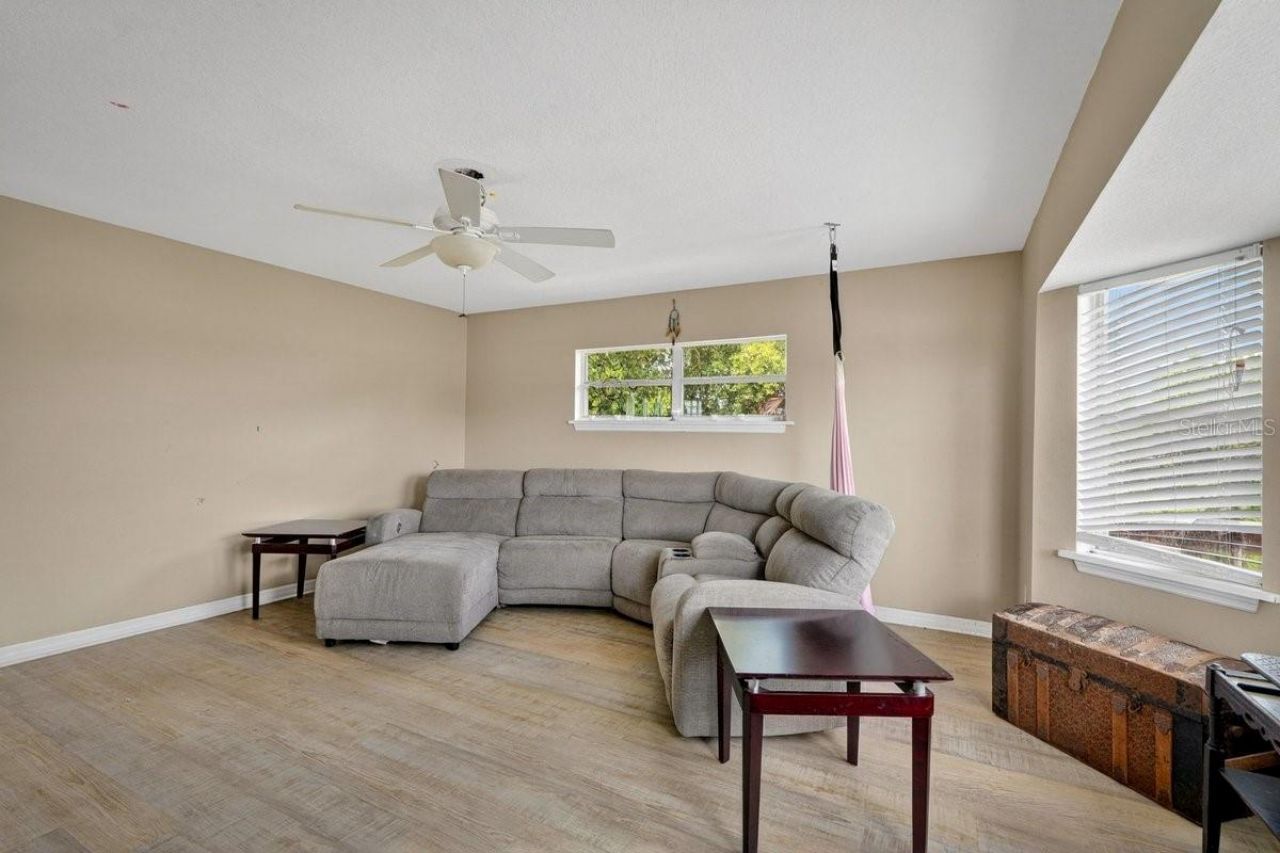 124 Randle Avenue , Oak Hill, FL 32759 Photo