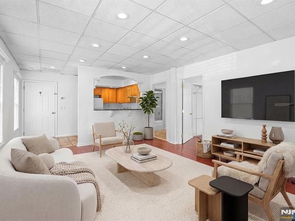70 Linwood Avenue, EMERSON, NJ 07630