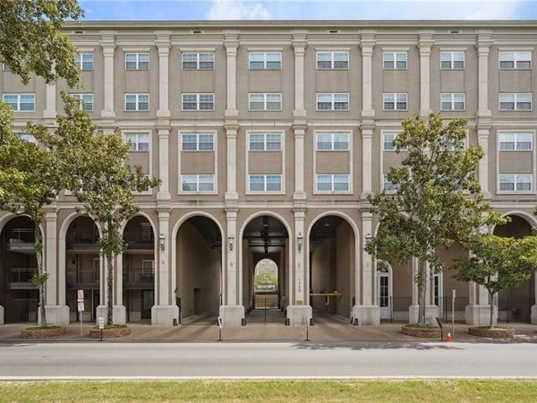 1750 ST CHARLES Street , Unit 530, New Orleans, LA 70130