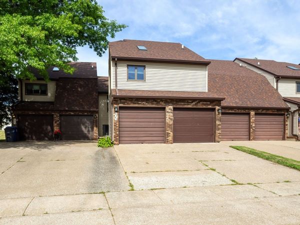 3940 Partridge Circle , Unit D, Bettendorf, IA 52722