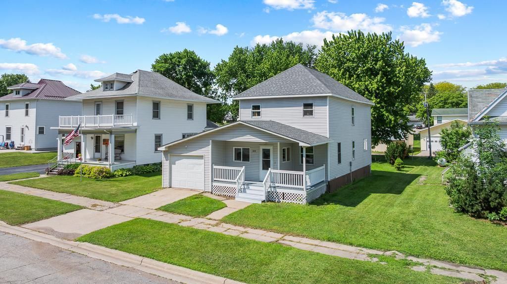 204 1st Street, Russell, MN 56169