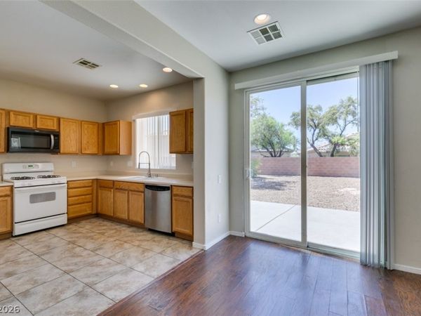 2925 Dowitcher Avenue , North Las Vegas, NV 89084