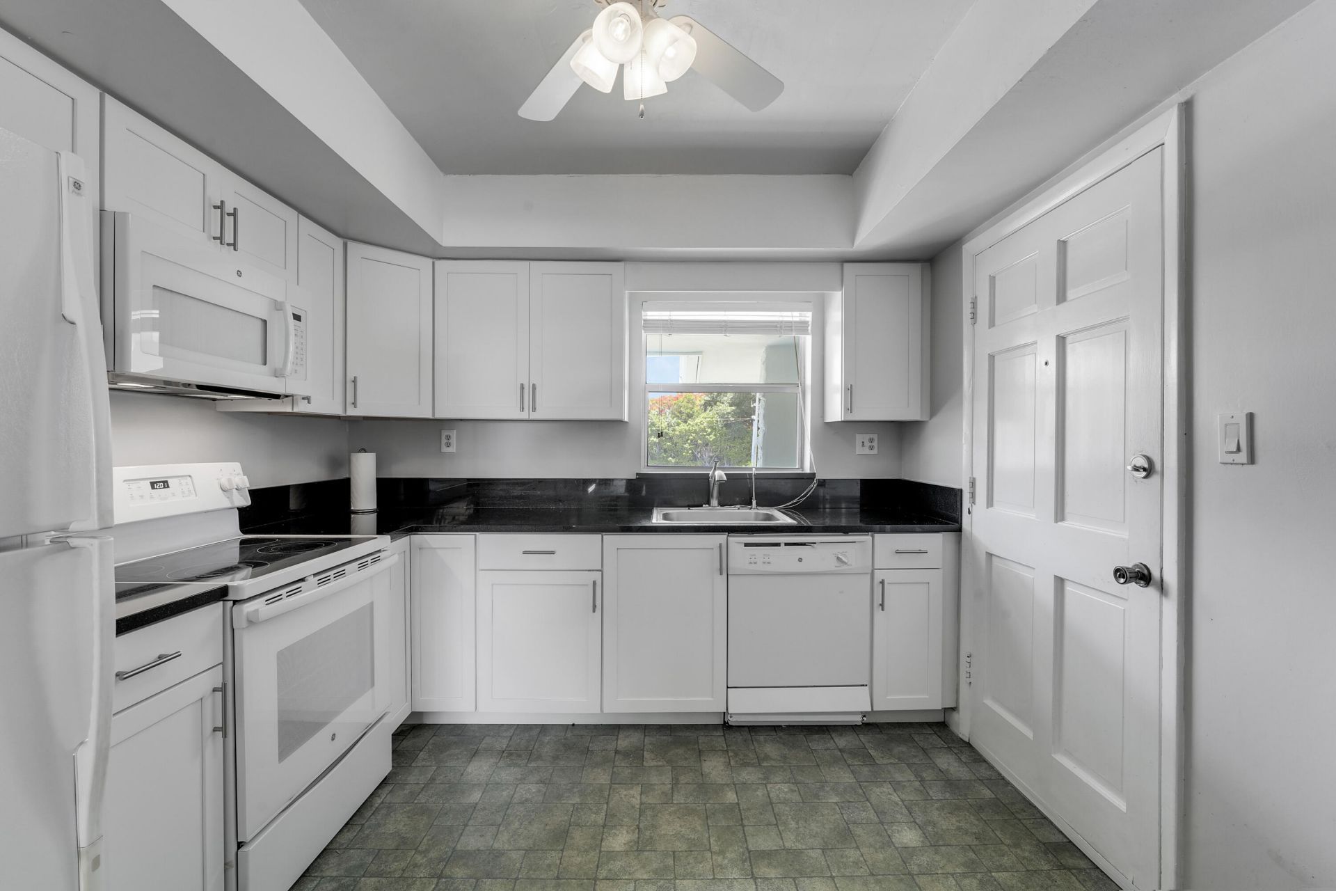 5540 N Ocean Boulevard, Unit 206, Ocean Ridge, FL 33435 Photo