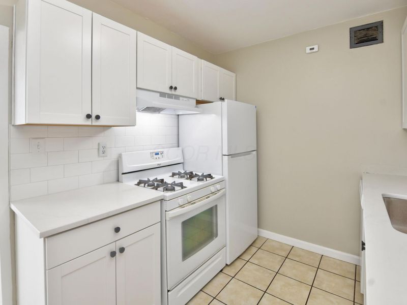1620 E Broad Street, Unit 1202, Columbus, OH 43203 Photo 11